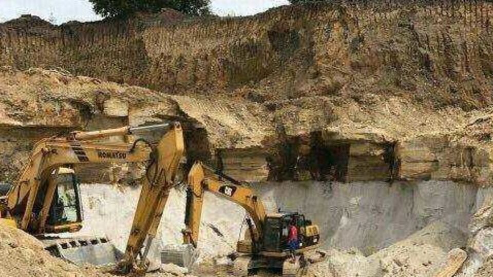 О незаконной добыче токсичного песка 4 февраля сообщили в Министерстве Украины по делам временно оккупированных территорий