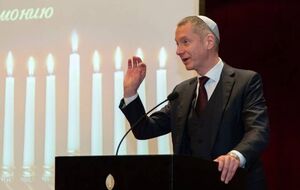 Boris Lozhkin: Almost everyone who calls himself a Ukrainian, carries a particle of another ethnic group in his blood. This makes Ukraine a very tolerant country