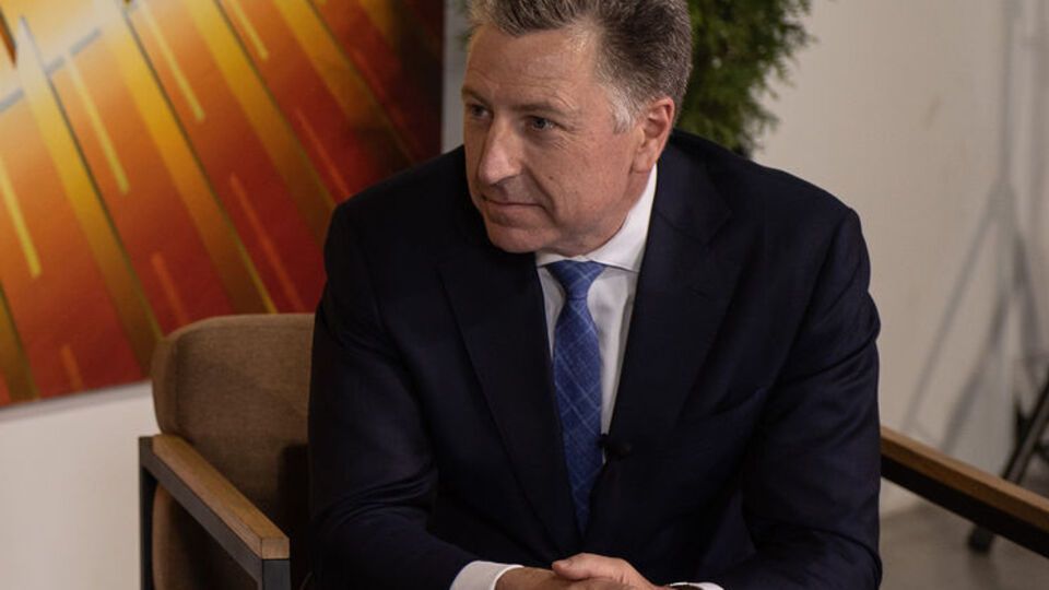 Волкер: Украинцы должны быть уверены в собственных демократических институтах