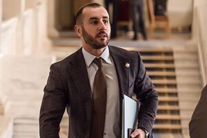 Рыбалка: То, что силовики идут на очередное преступление и пытаются использовать фейковые уголовные производства в предвыборной борьбе, подтверждает: власть боится Ляшко