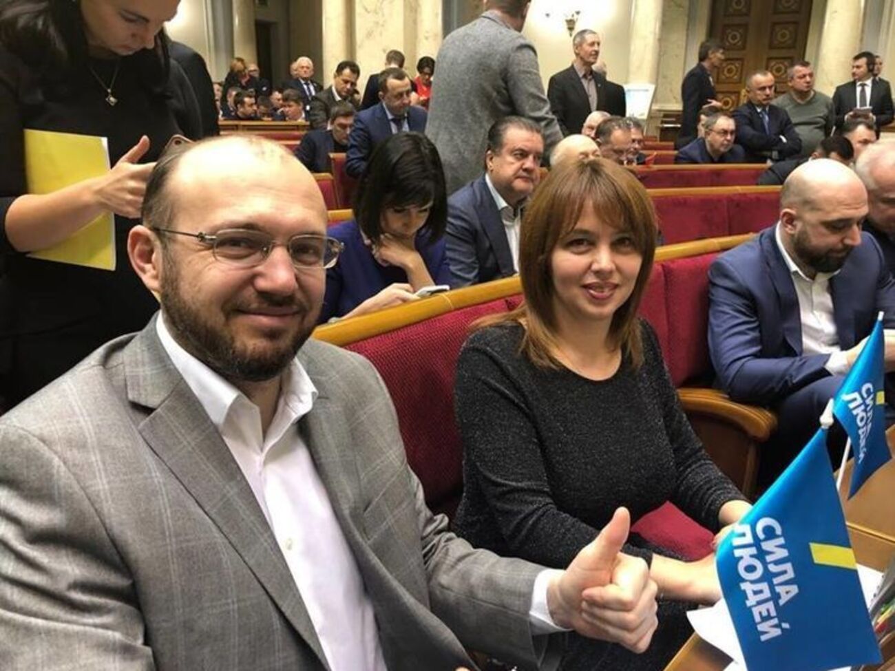 Еднак (слева) и Веселова (справа) призвали&nbsp;Гнапа отозвать свою кандидатуру