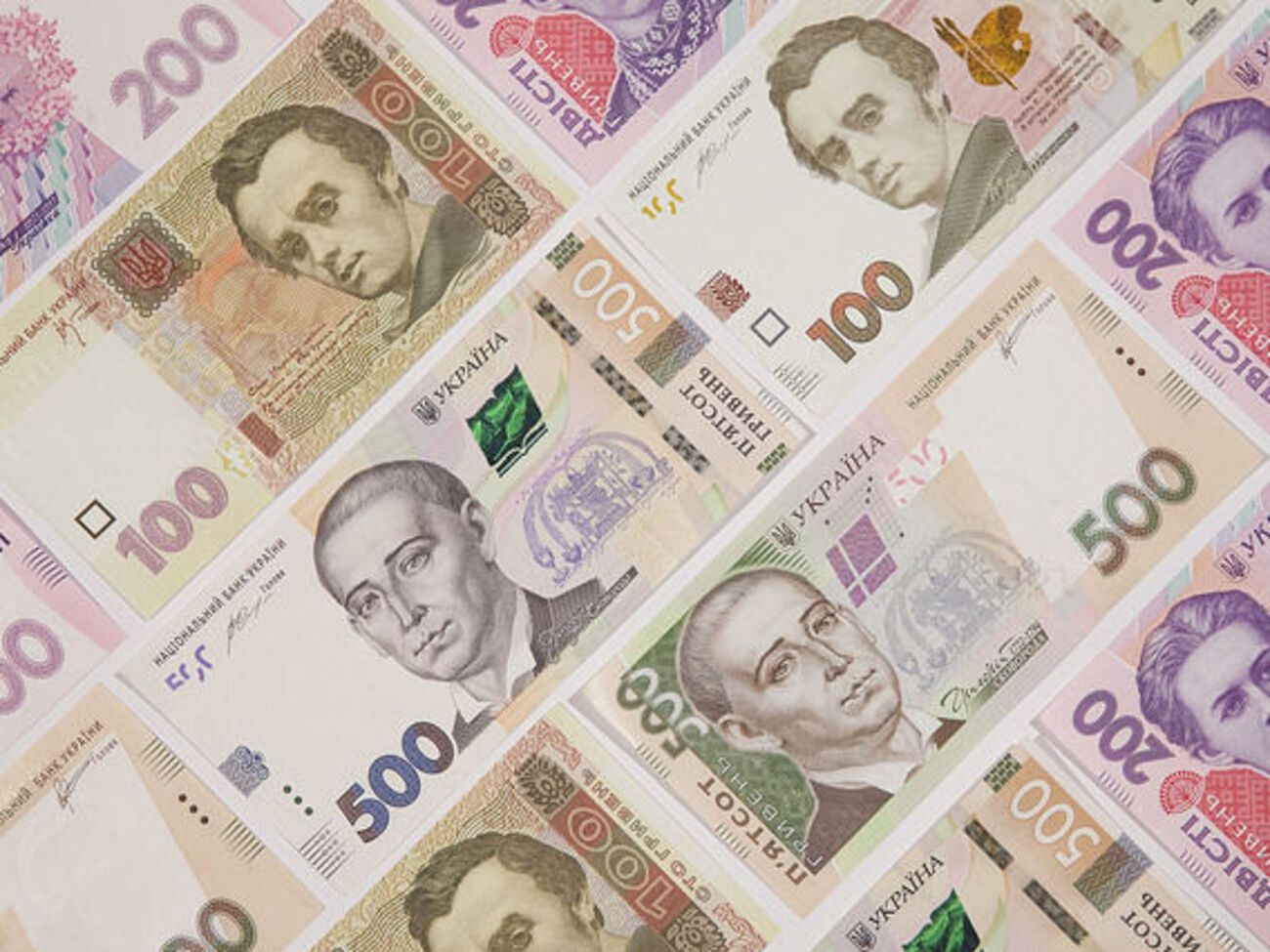 Объем переводов трудовых мигрантов составляет около 10% от ВВП Украины