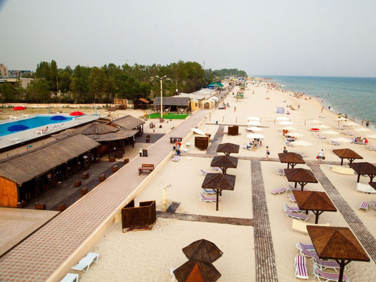 Базу отдыха Oasis Beach в Лазурном передали в аренду за&nbsp;500 грн