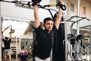 Зеленский заявил, что за ним следят