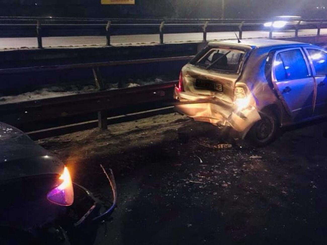 ДТП произошло на Южном мосту в Киеве