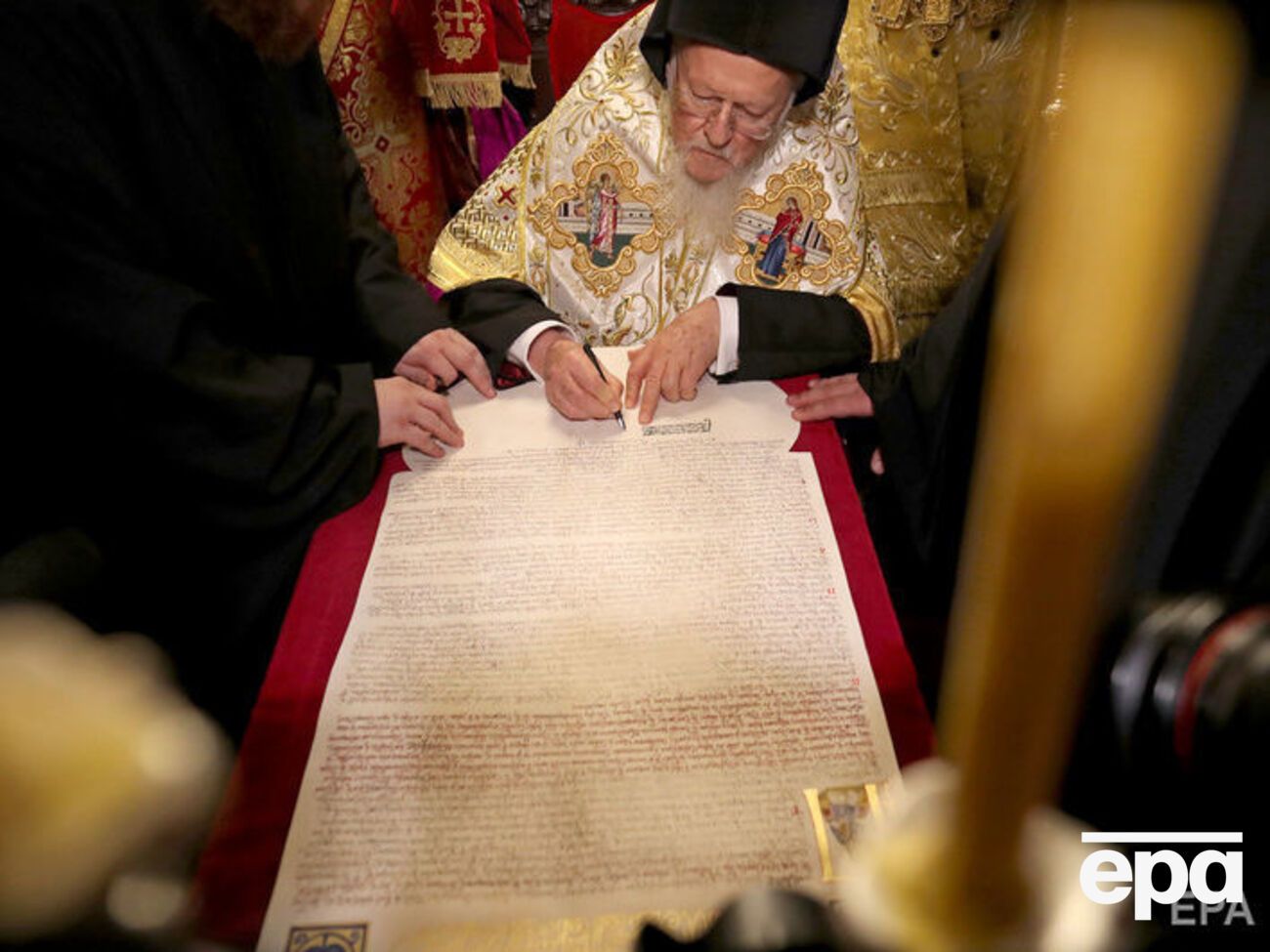 Томос об автокефалии Православной церкви Украины был подписан 5 января 2019 года