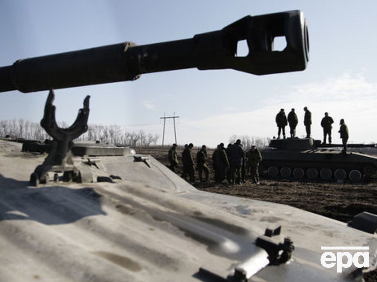 В штабе отметили, что украинские военные "в ответ подавляли вражеский огонь дежурными огневыми средствами"