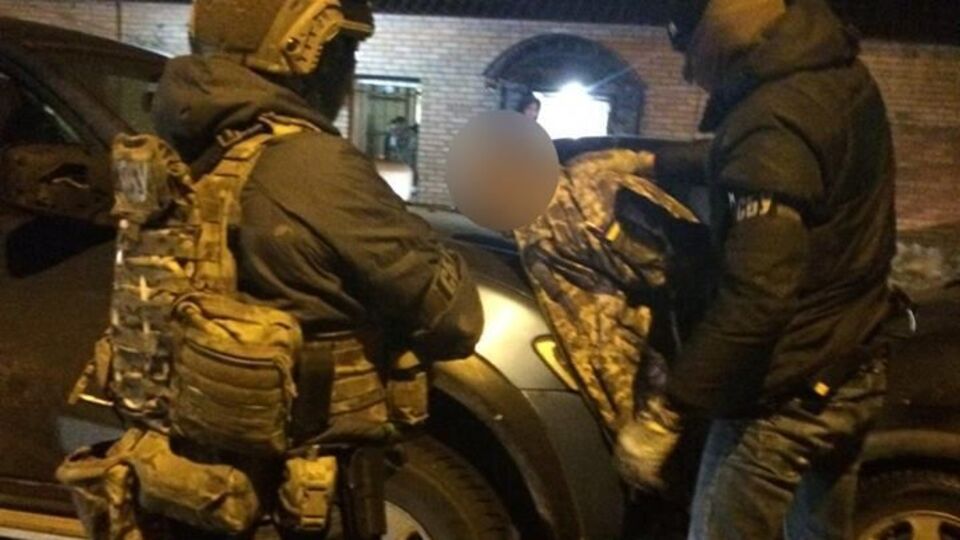 Військових затримали в Бахмуті