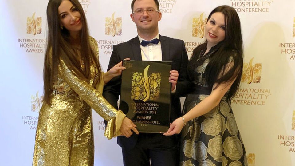 Для вибору переможця враховують рейтинг на найбільших міжнародних сайтах для мандрівників