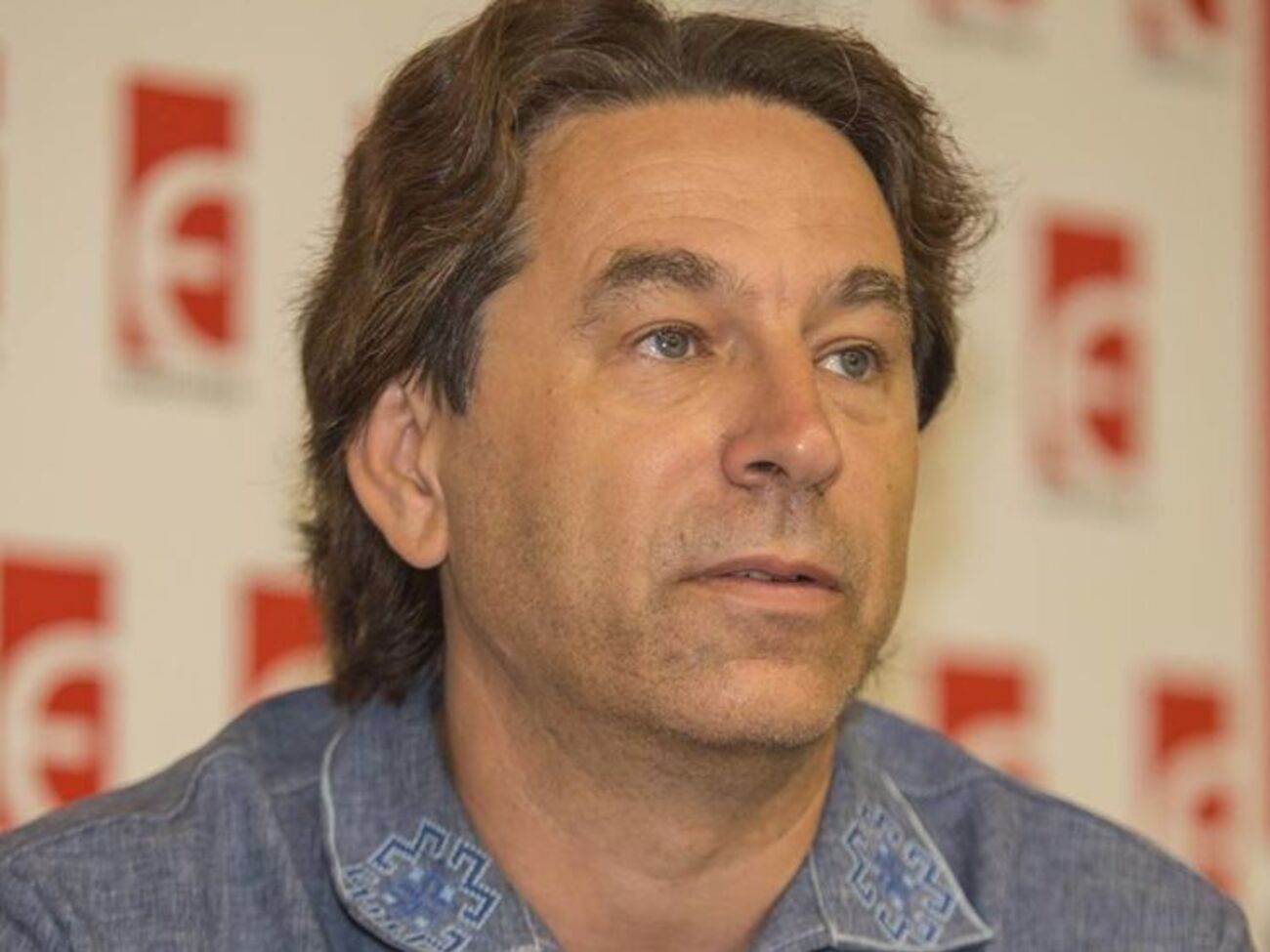 По данным Медведева, избиратели Садового распределяются между шестью претендентами на пост президента