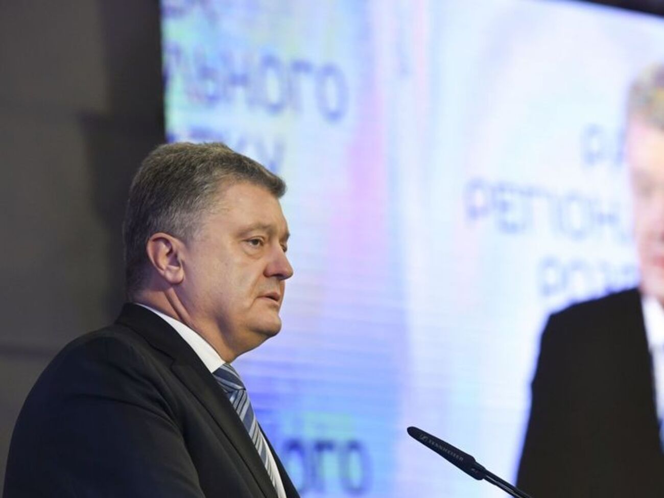 Порошенко: Якщо є факти &ndash; ні прізвища, ні посади нікого не мають захистити