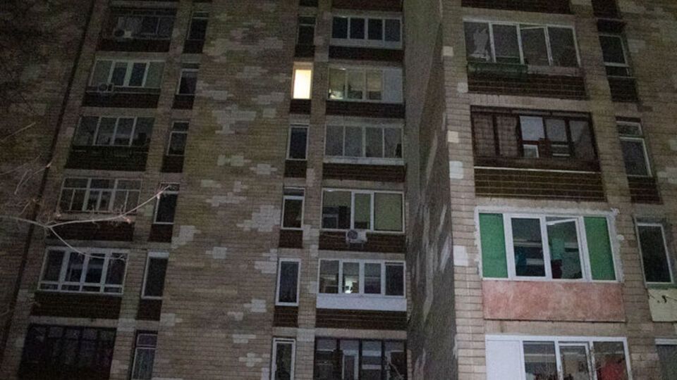 Жінка проживала на п'ятому поверсі 16-поверхового будинку