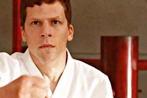 Главный герой решит научиться драться ради своей возлюбленной