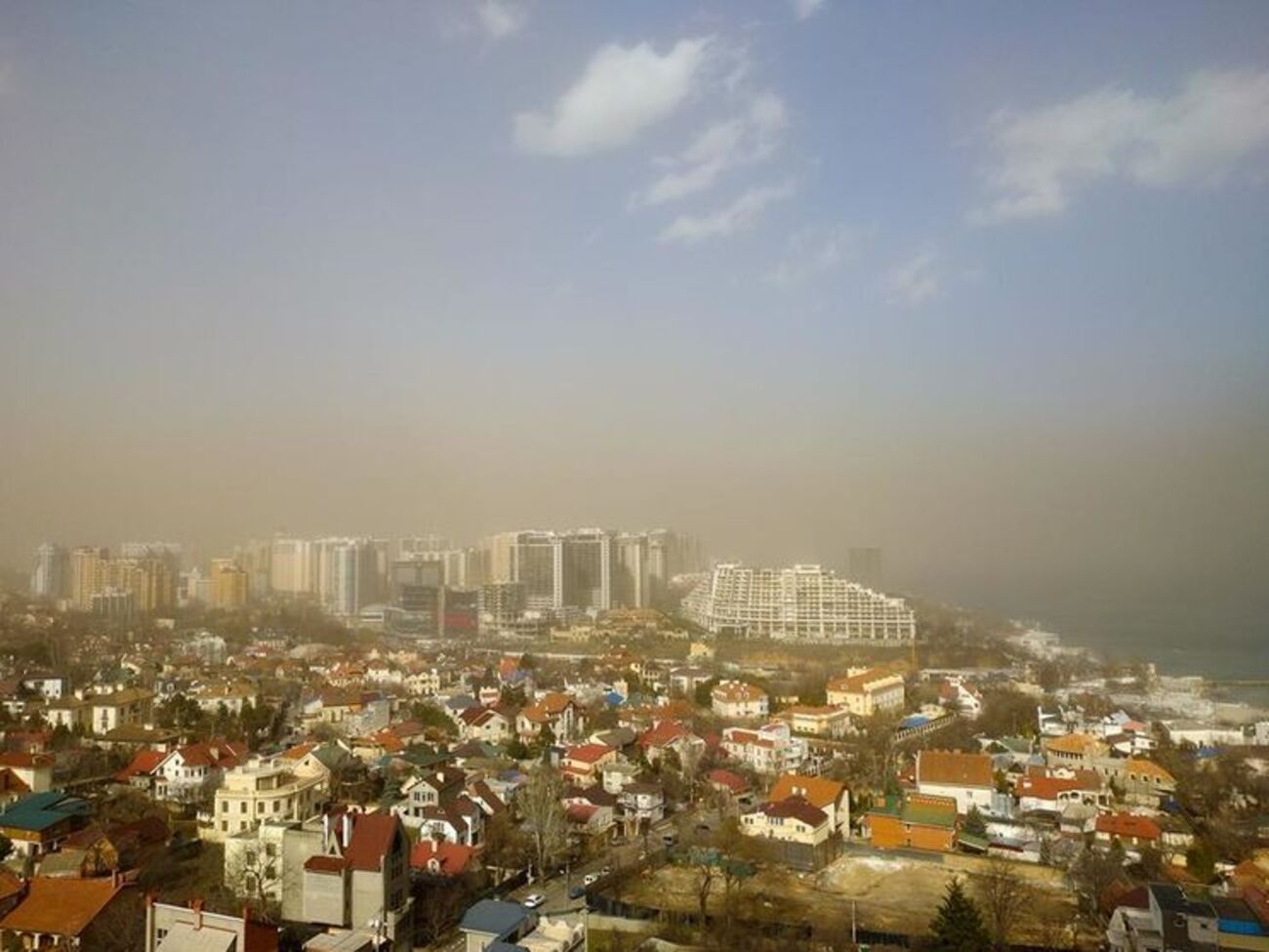 Сила ветра достигает 18 м/с