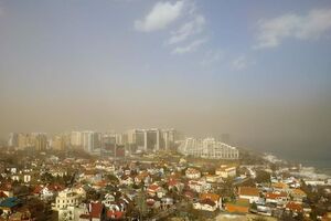 Сила ветра достигает 18 м/с