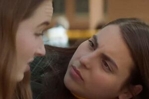 Главные героини наверстают упущенное время развлечений