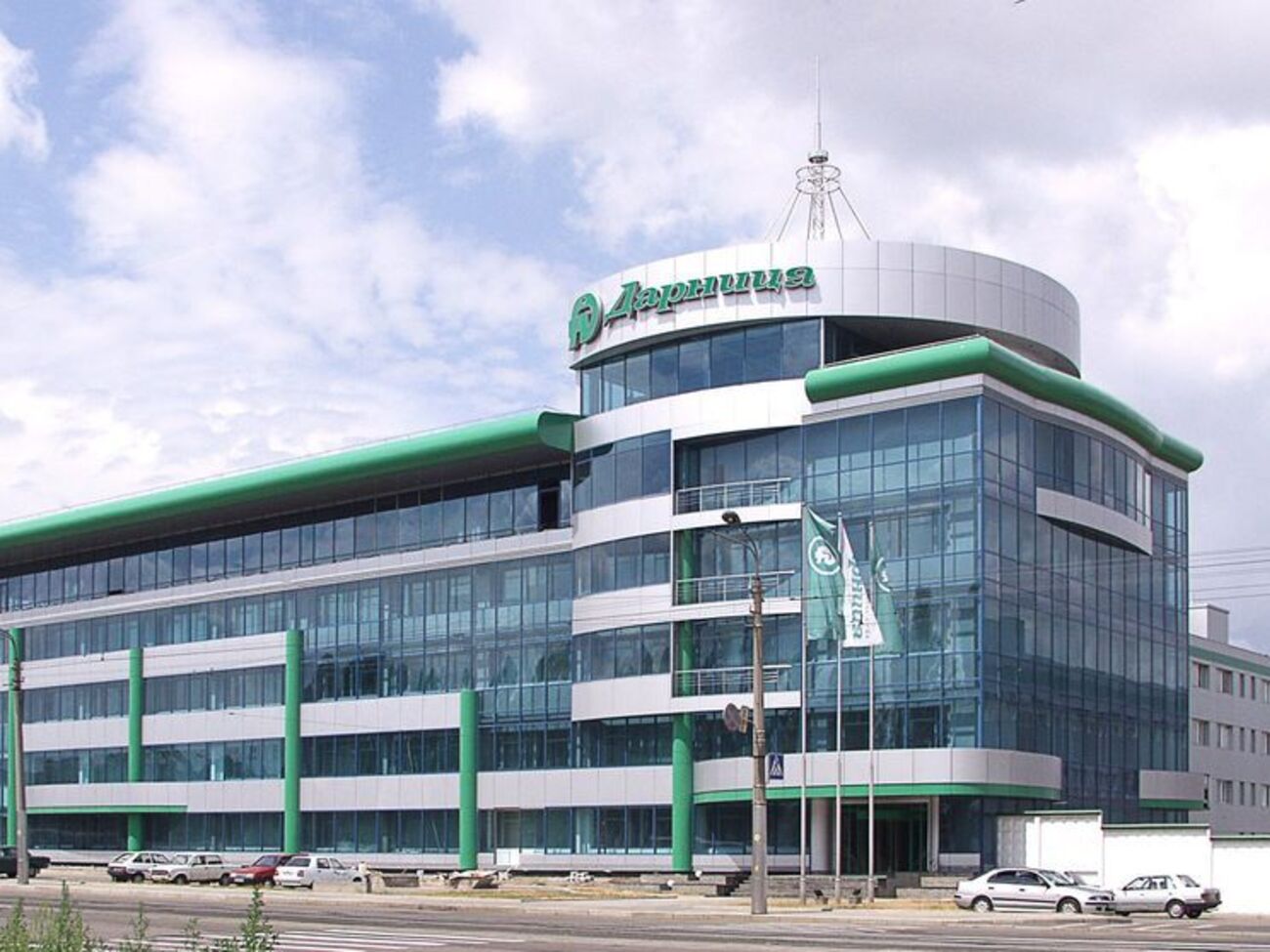 ПрАТ "Фармацевтична фірма "Дарниця" засновано в 1930 році