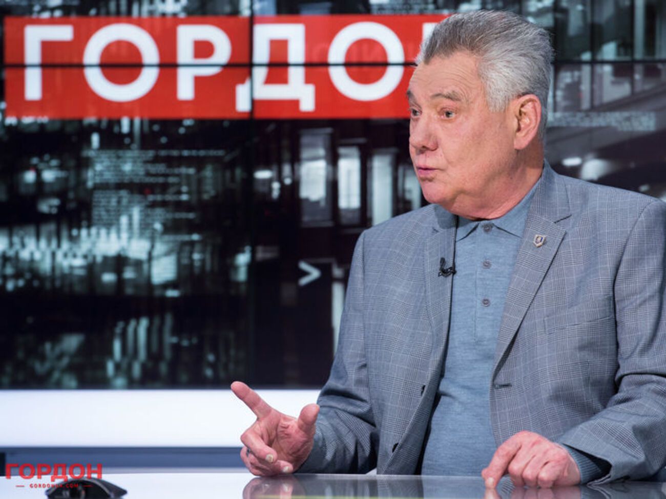 Омельченко: Я считаю, что нужно брать чистую воду, потому что человек из воды, он должен пить чистую артезианскую воду