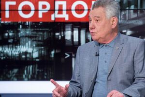 Омельченко: Я считаю, что нужно брать чистую воду, потому что человек из воды, он должен пить чистую артезианскую воду