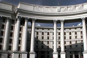 МЗС: Україна перебуває у постійному діалозі із зарубіжними партнерами щодо впровадження реформ, зокрема у сфері боротьби з корупцією