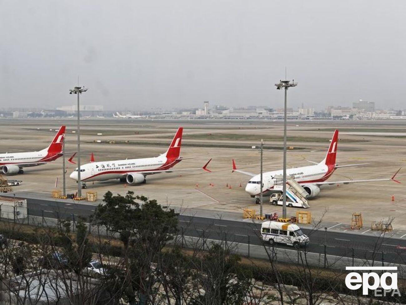 Полеты самолетов Boeing 737 MAX 8 остановили в 12 странах