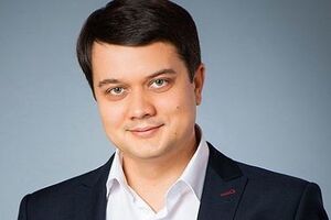 Разумков: Исходя из соцопросов, у нас прогнозируемо будет расти явка на выборах. Это, мягко говоря, не на руку тем, кто готовит "сетки" для подкупа избирателей