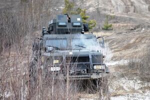 В Україні пройшов випробування бронеавтомобіль "Козак-2". Фоторепортаж