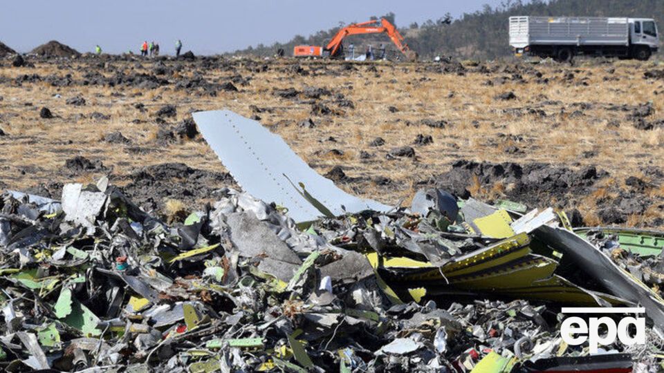 "Черные ящики" разбившегося лайнера будут отправлены для анализа в Европу