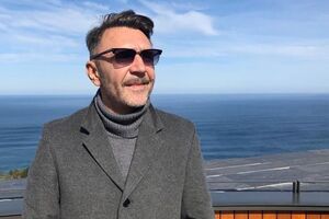 Шнуров --- Собчак: Всей хитрожопостью своей наружу, ты с кем угодно батлиться не прочь
