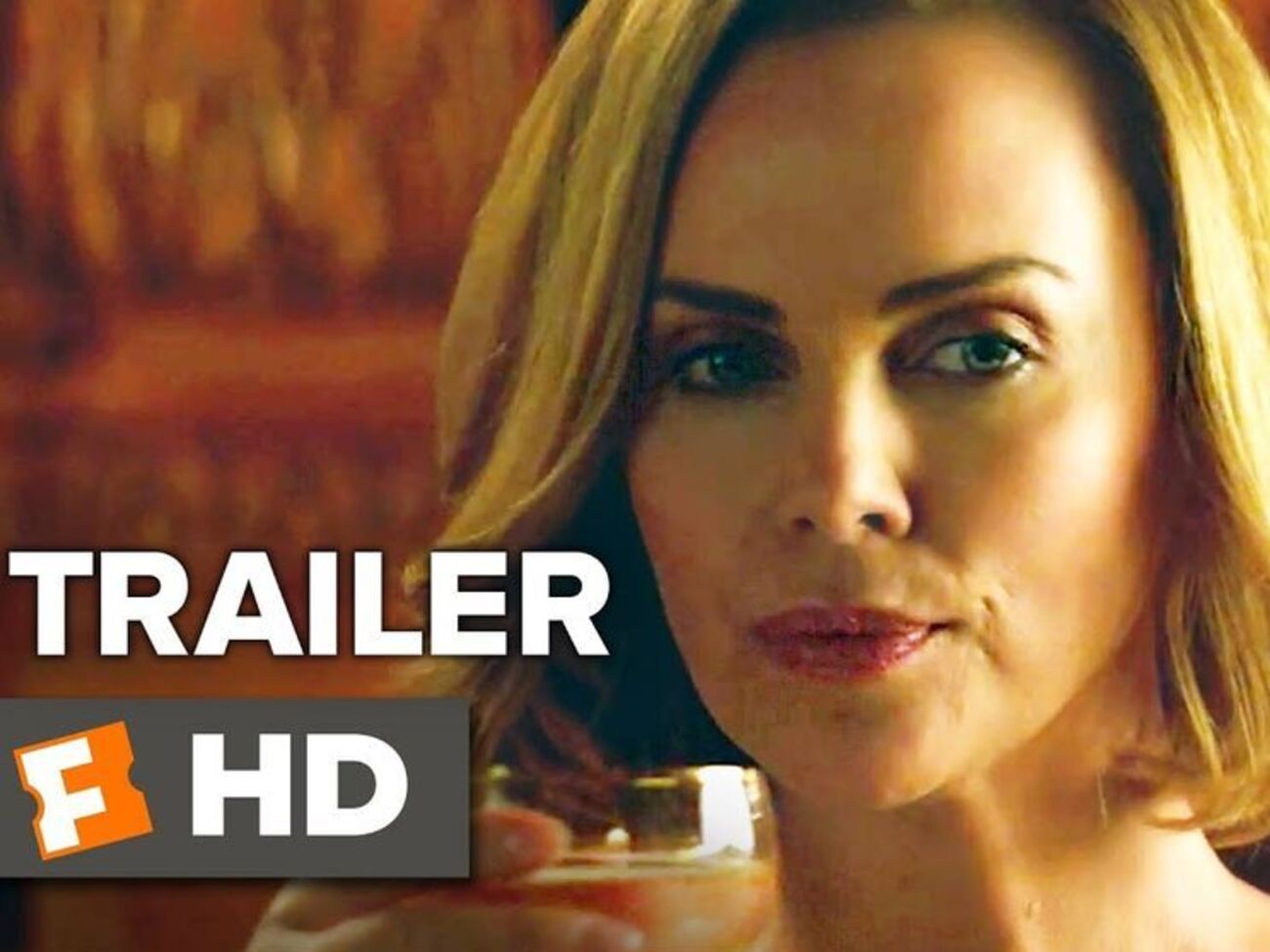 Терон виконує роль високопоставленої урядової персони