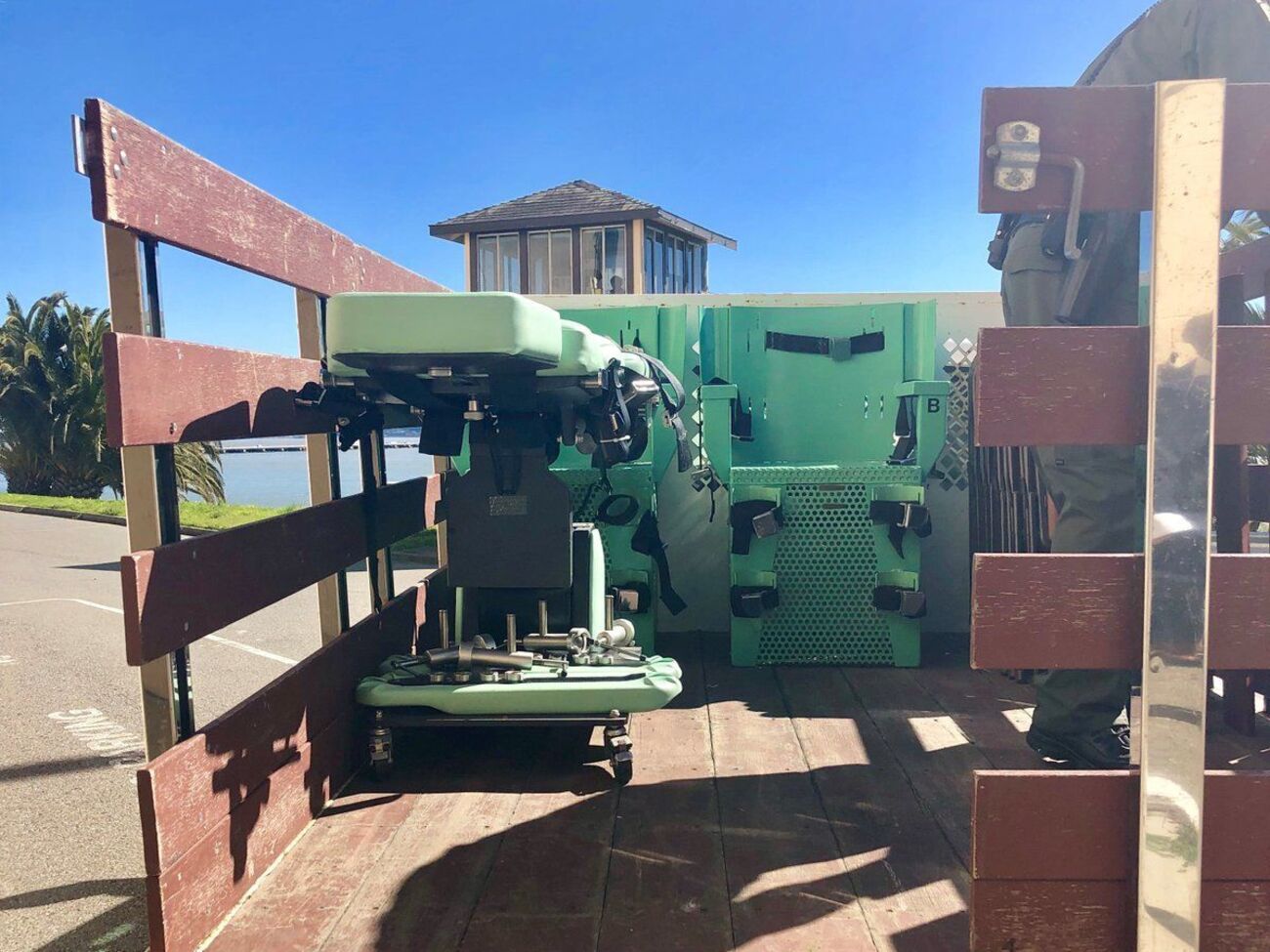 Из камеры для казни в тюрьме Сан-Квентин вывезли оборудование