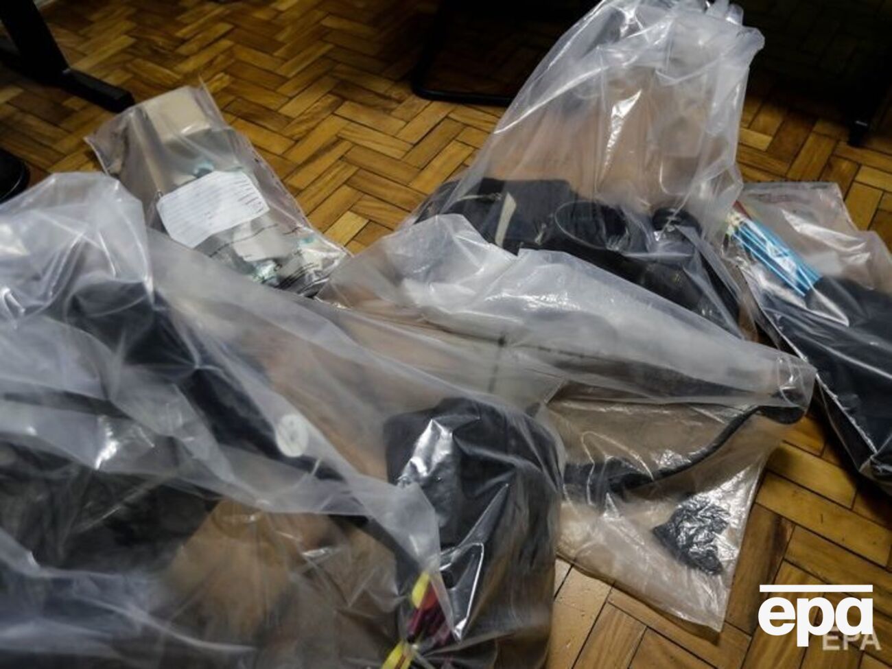 Нападники були озброєні вогнепальною та холодною зброєю