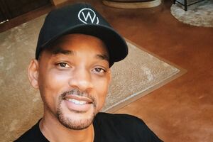 Сміт продемонстрував танець на підлозі