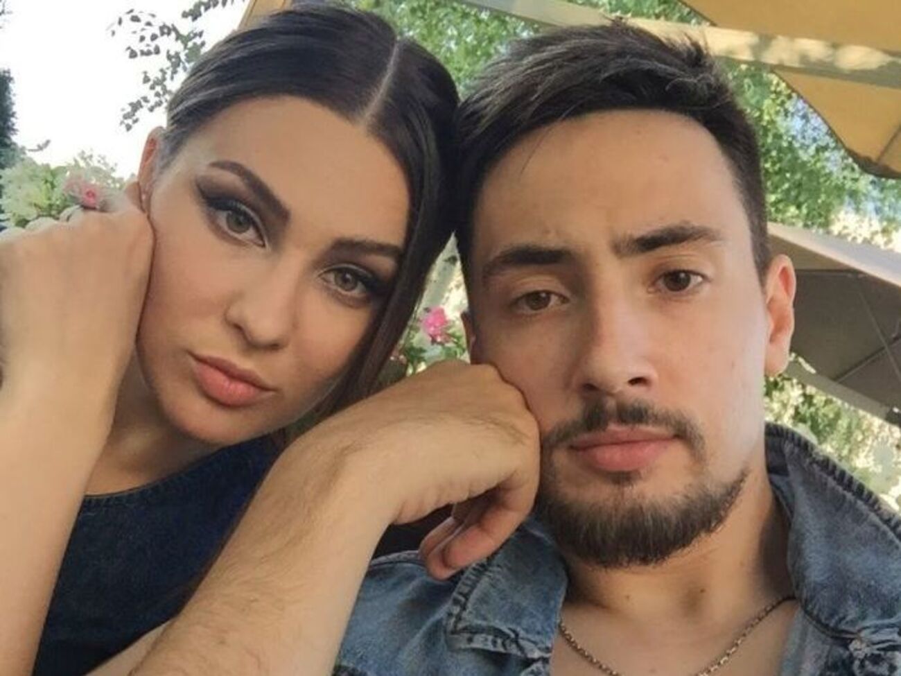 Maruv: Саша зустрічав мене з роботи і проводжав додому, а коли вахтерка його не пускала, то ліз по водостічній трубі