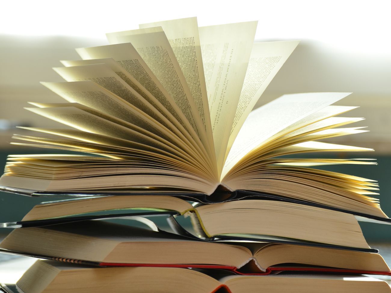 Держкомтелерадіо заборонило ввозити в Україну деякі російські книги