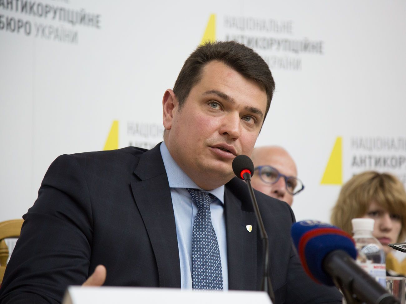 Ситник: Є номер паспорта, є посилання, де він був виданий