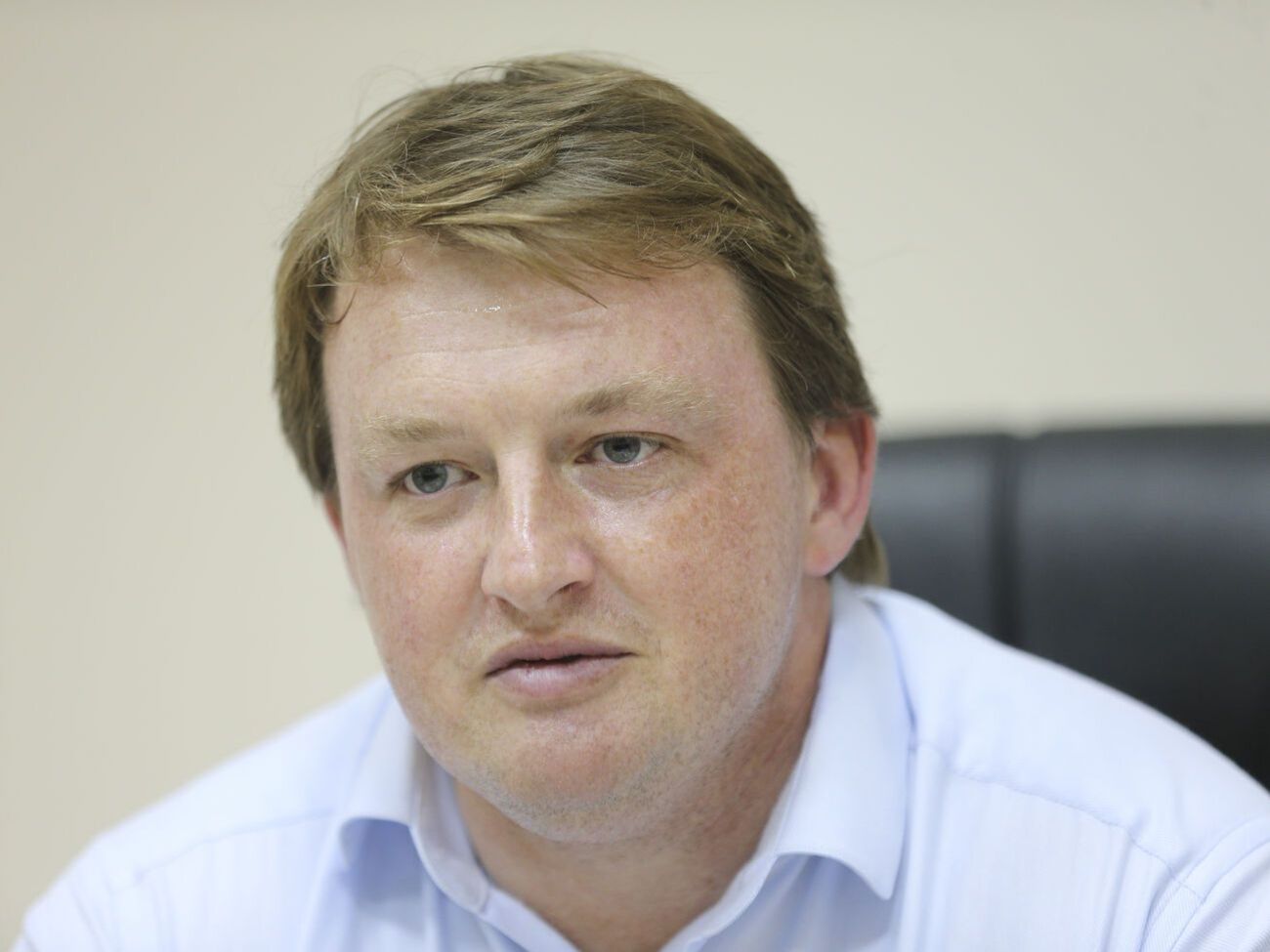 Зеленському кажуть: треба $200 млн на рік, щоб ощасливити всіх учителів, – і він радісно киває. У його голові не з'явилося запитання "чому так мало?"