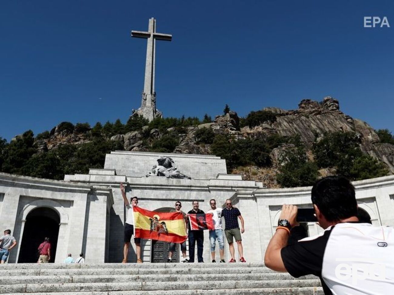 Останки Франко перепоховають