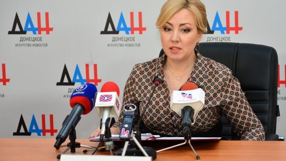 Следствие установило, что Безрученко принимала активное участие в создании и организации деятельности "местных судов ДНР"