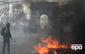 В Париже прошла акция "желтых жилетов"