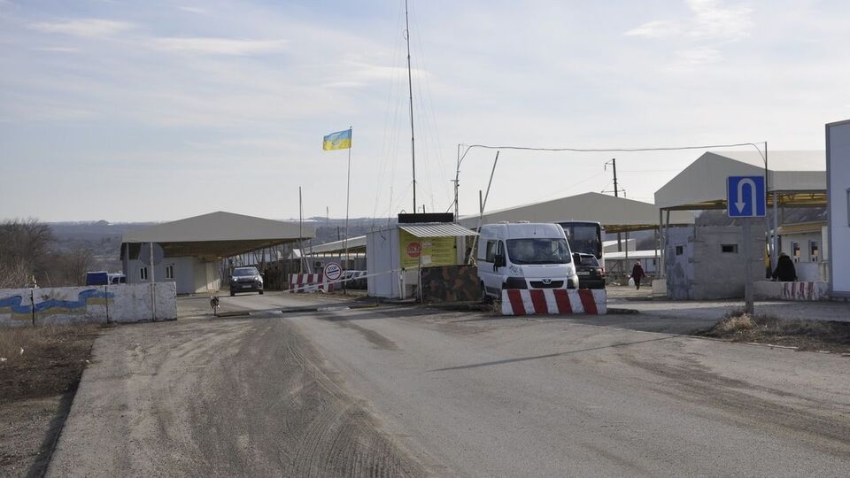 У Держприкордонслужбі заявили, що доба – це мінімально необхідний час для проведення робіт на пункті пропуску "Новотроїцьке"