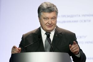 Порошенко заявив, що для ворога не проблема крикнути "Слава Україні!"