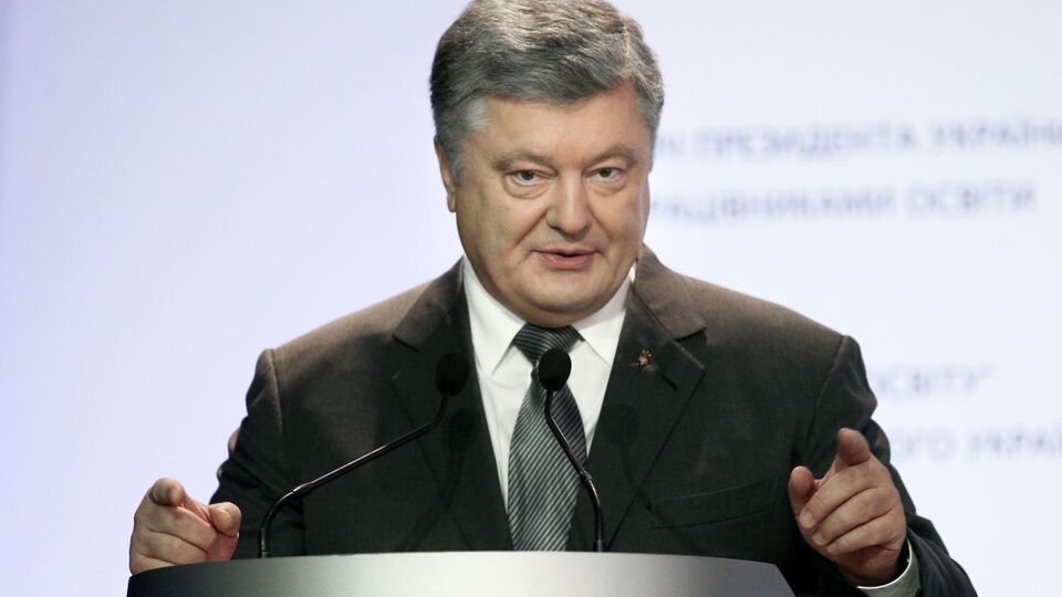 Порошенко заявив, що для ворога не проблема крикнути "Слава Україні!"