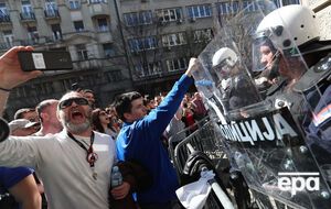 В Белграде продолжаются антипрезидентские выступления