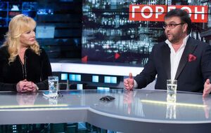 Виталий Билоножко: На концерте перед нами сидели два Юзика из "95 квартала", а рядом – Смешко. А Света маленькая, она говорит: "Виталий, попроси мужчину, чтобы он пересел на мое место". Я отвечаю: "Это не мужчина, а генерал"