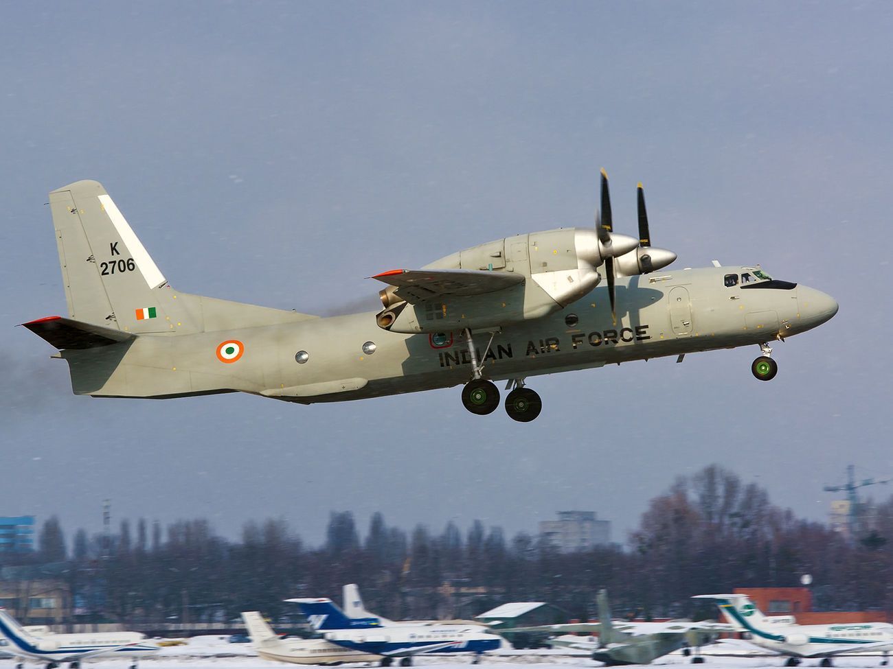 “Завод 410 ГА” проводит модернизацию 105 самолетов Ан-32 для минобороны Индии