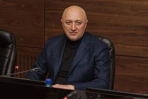 16 марта президент Украины уволил Головко