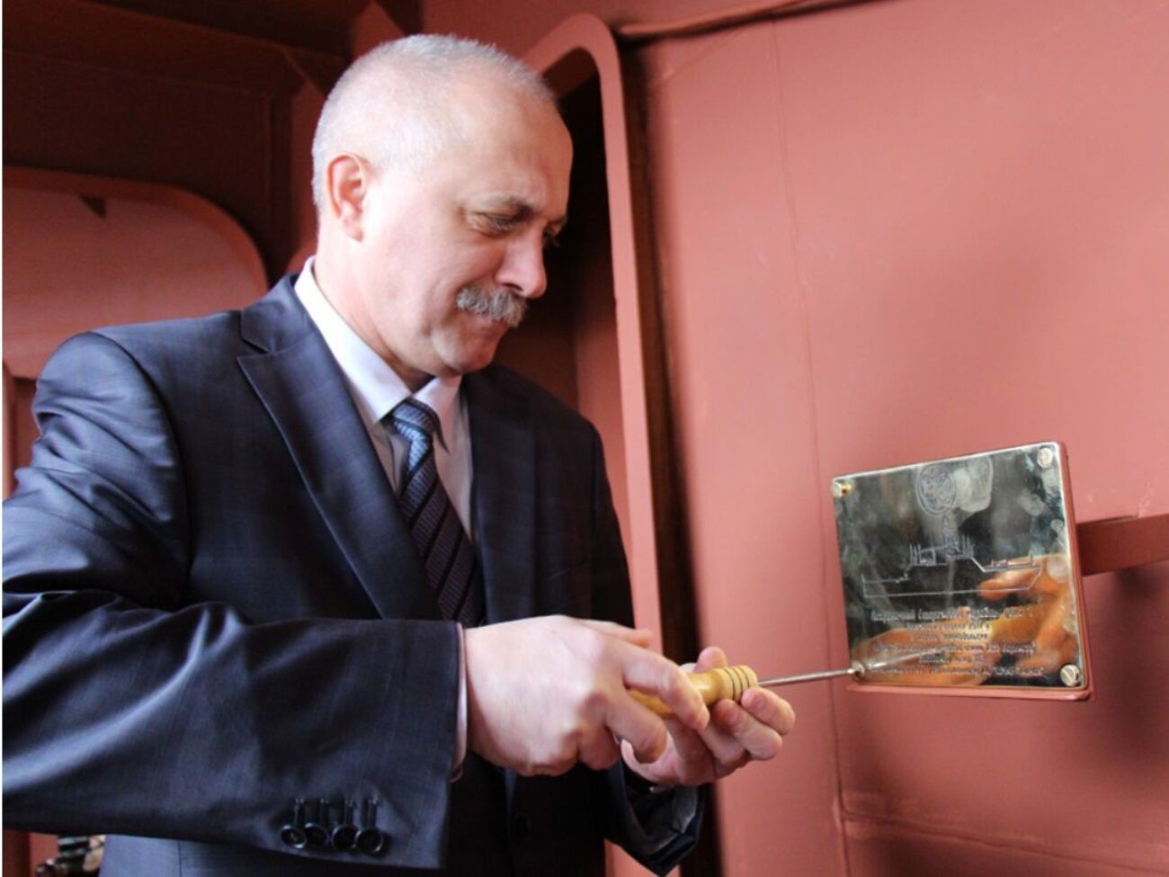 В Украине считают, что Медведев руководил операцией по захвату украинских кораблей