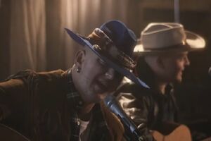 Потап сыграл музыку в стиле кантри