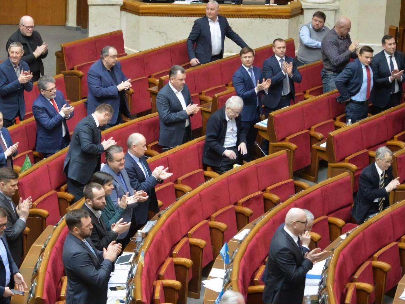 В Раду подали несколько законопроекто об ответственности за незаконное обогащение